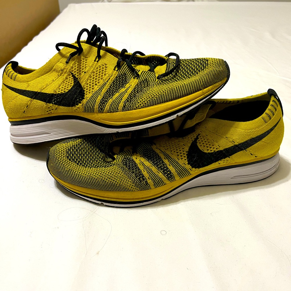 Original nike flyknit trainer